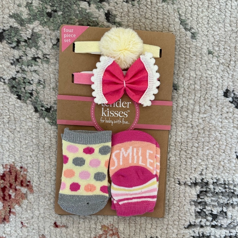 Tender Kisses Baby Girl Headband and Socks Gift Set 0-6 Months